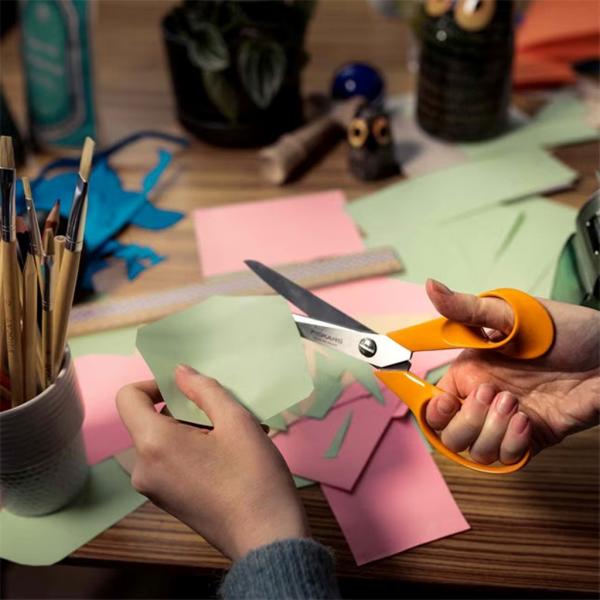 Fiskars Classic Universalschere 21cm rechts